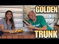 GOLDEN TRUNK FOUND $100 storage unit I BOUGHT AN ABANDONED STORAGE UNIT