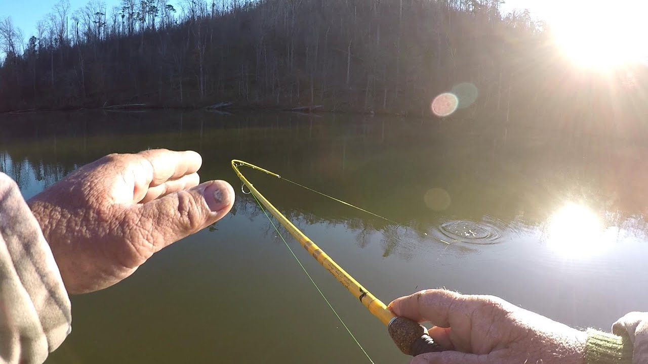 Crappie Fishing With A Bobber and Live Minnows 