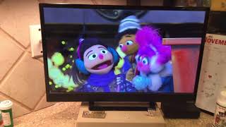 Sesame Street Float In The Macy's Thanksgiving Parade 2021 Sesame Street Float In The Macy's Thanksgiving Parade 2021