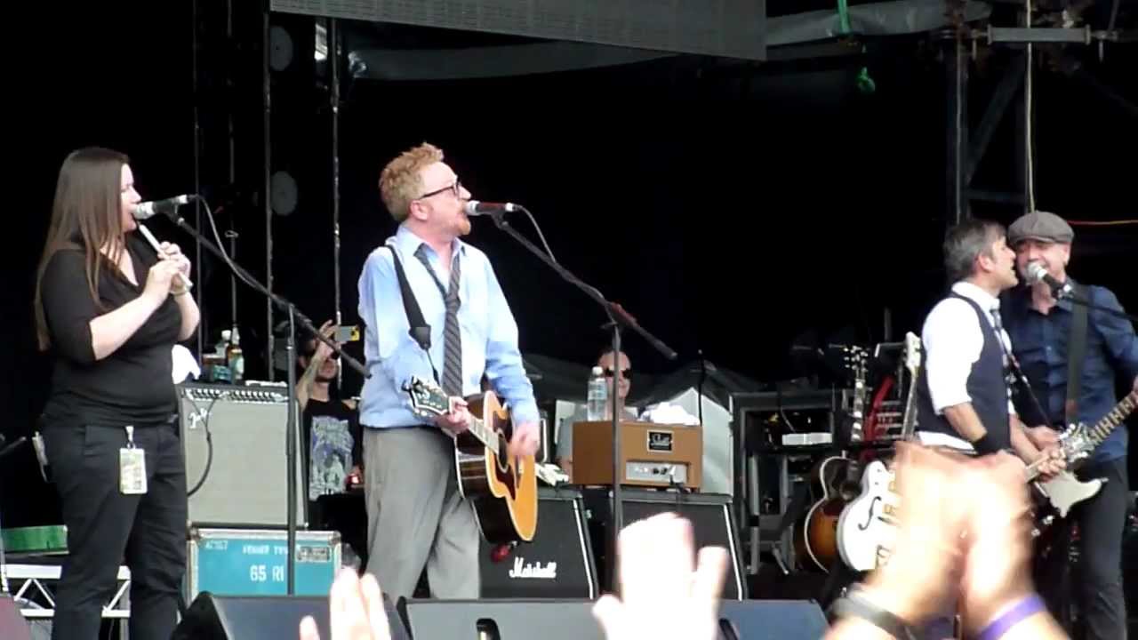 flogging molly the devil's dance floor