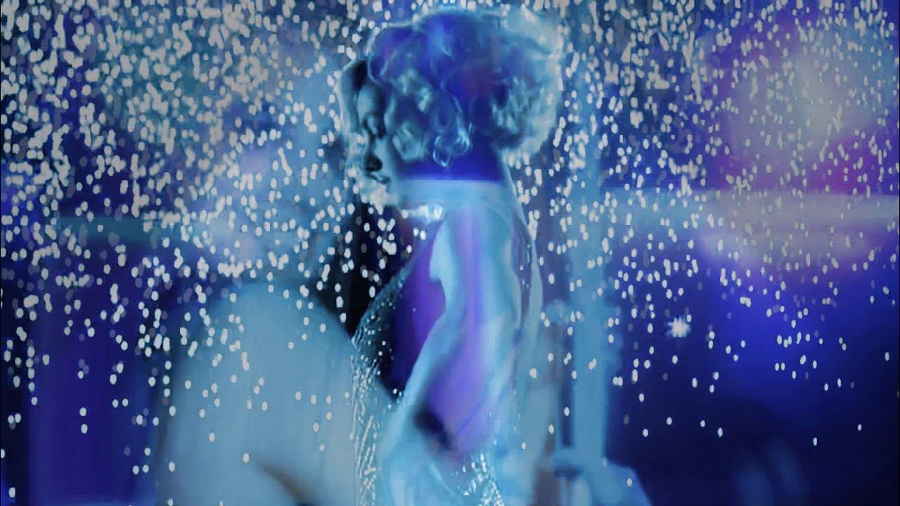 Step on up x gimme more. Бритни спирс гимми море. britney spears - gimme more x circus (tiktok mashup). gimme more x circus. slayyyter - gimme more remix.