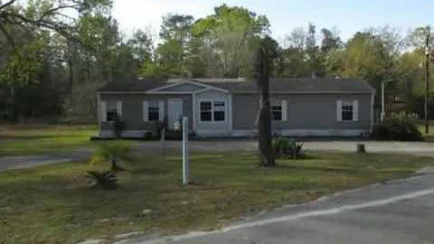 141 Sand Lake Dr. Pomona Park, FL 32181