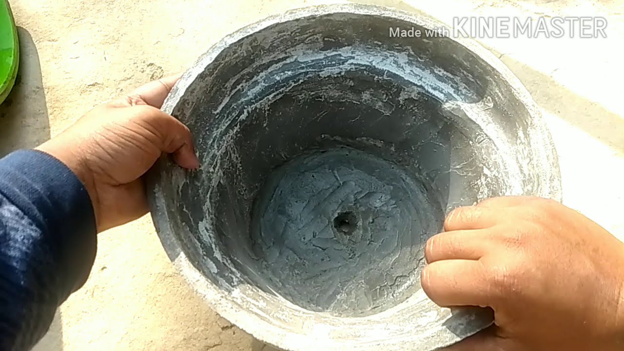 DIY // Cement craft idea // How to create a new Cement pot for your garden like a pro. #Craftidea