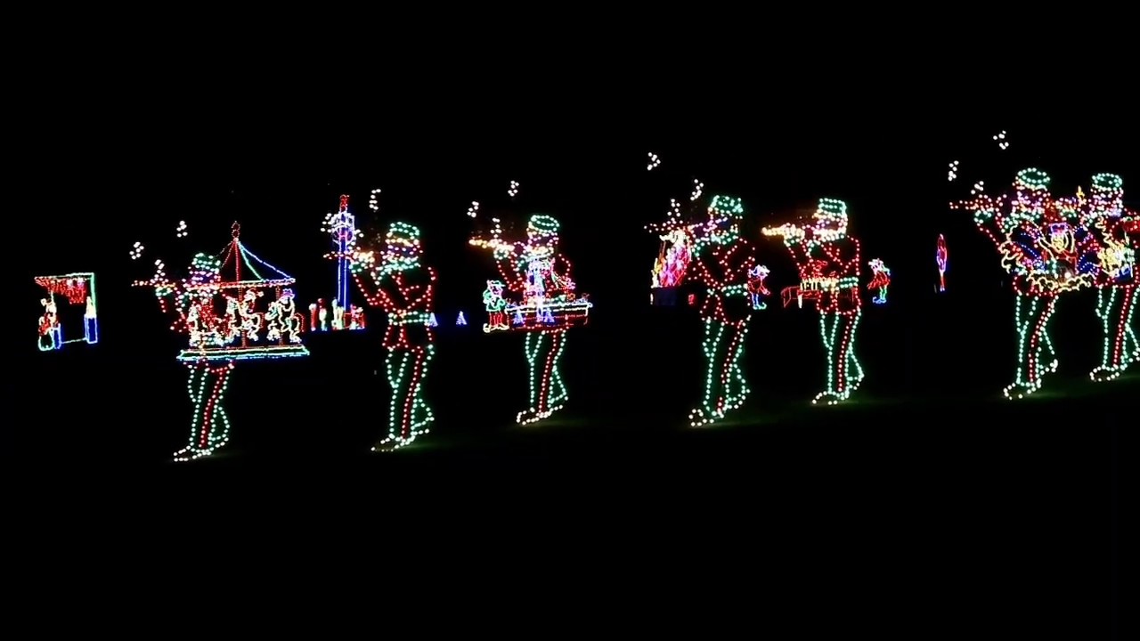 Hershey Sweet Lights DriveThru Holiday Light Display YouTube