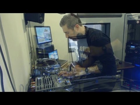 Roberto in TweakFM (Fossil Archive, Fachwerk, Artform)
