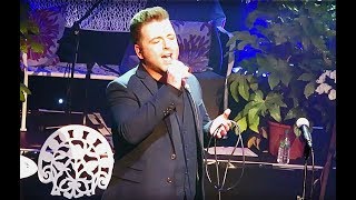 Irish singer/songwriter (and former westlife band member) markus
feehily guests during the dublin indoor garden party gig to sing this
poignant song, written...