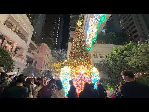 Christmas decoration with SNOW ​@Lee tung avenue wanchai