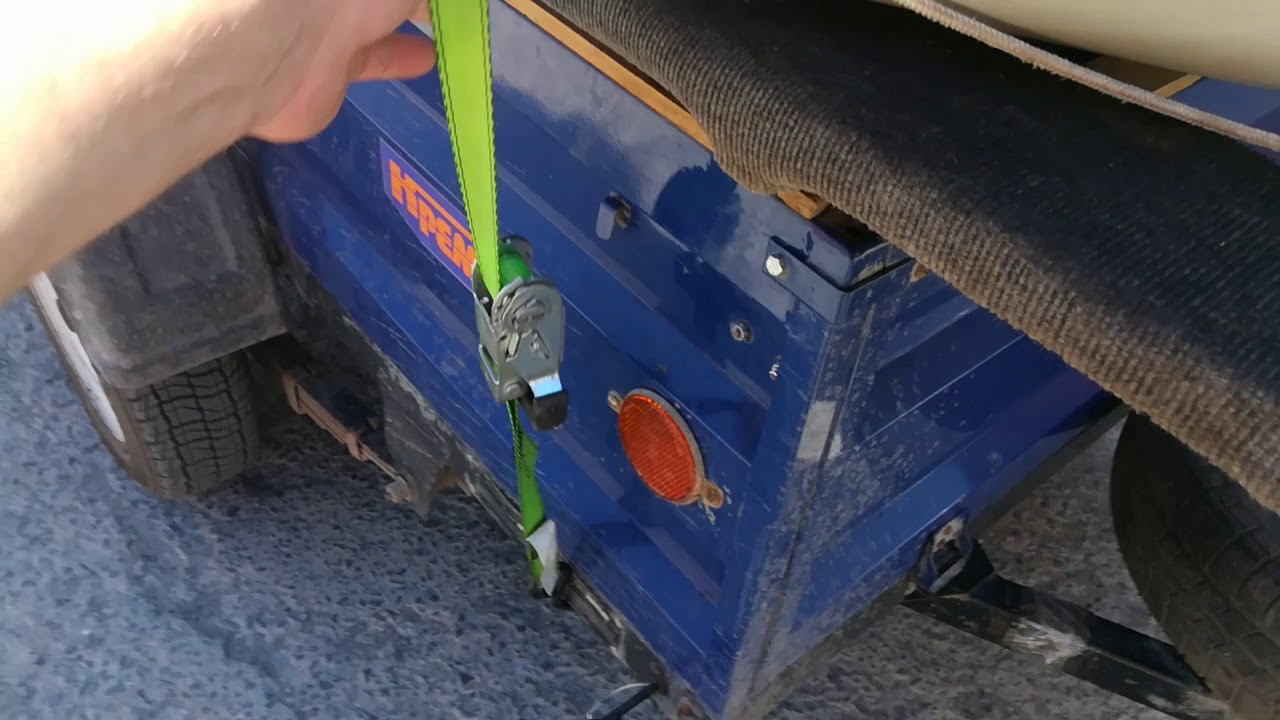 Как перевозить лодку на прицепе - YouTube