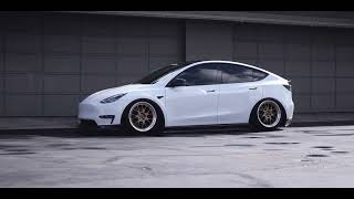 Airlift & Universal Air Bagged Tesla Model Y On Custom Bbs Lm-R - 4K