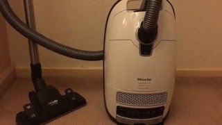 AO Review Miele Complete Silence EcoLine Plus Cylinder Vacuum Cleaner - White - YouTube