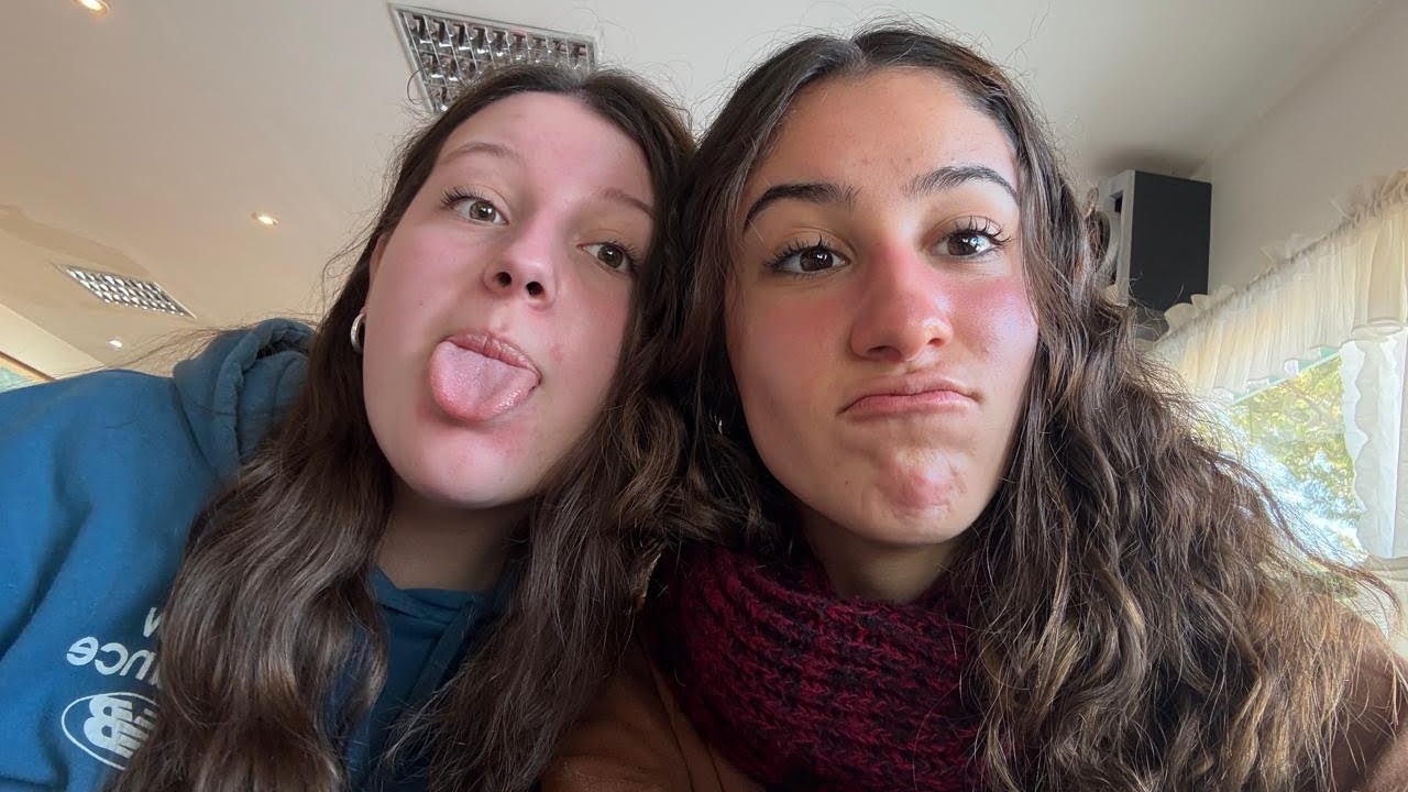 𝐂𝐚𝐦𝐚𝐫𝐨𝐧𝐞𝐬 𝐝𝐢́𝐚 𝟑