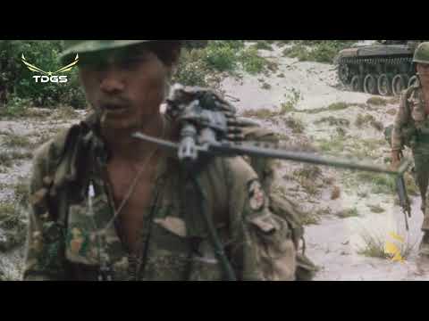 THÀNH PHỐ SAU LƯNG Hương Lan 60s 70s Greatest South Vietnamese War Songs