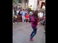 Bacche ki jaan lave gi hot dance