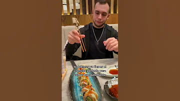 ¿Comer sushi con tenedor es de mala educación?