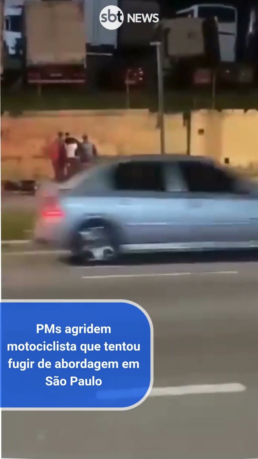 Motociclista é agredido por PMs após tentar fugir de abordagem