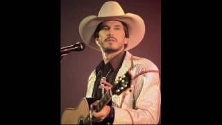 George Strait - Love Bug