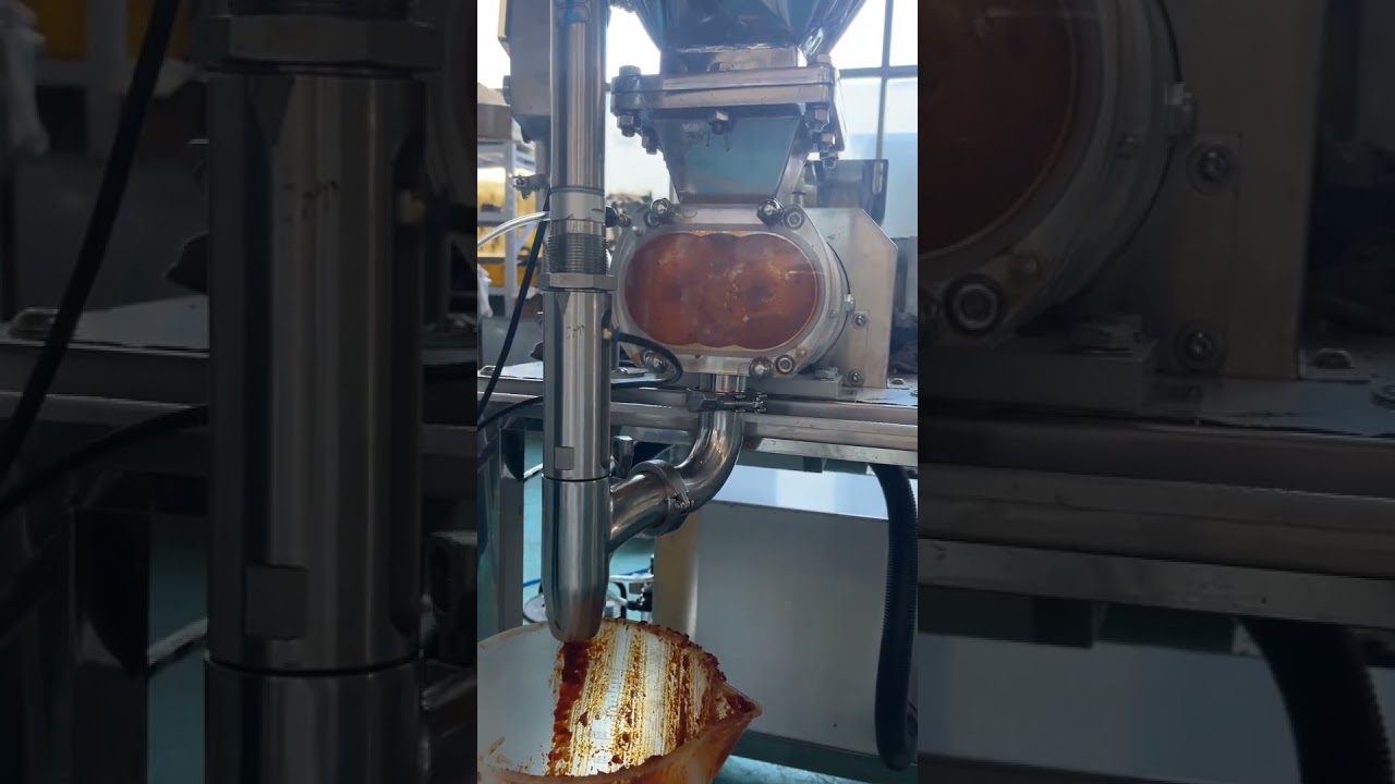 Chili sauce filling machine