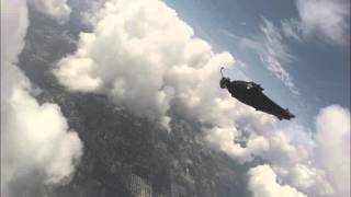 Famous Cloud surfing with a wing-suit Net Worth