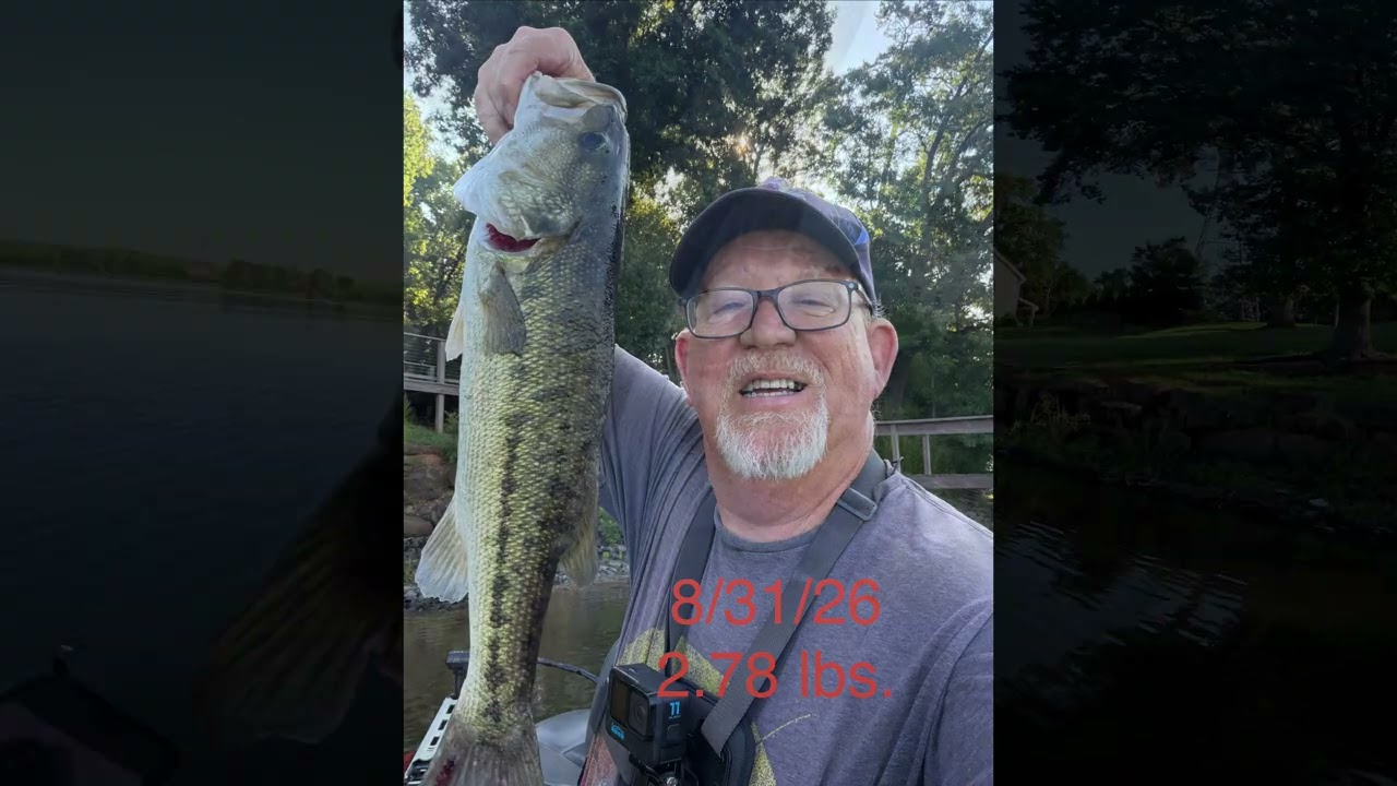 Saw Signs of Fall Transition while Lake Wylie Bass Fishing
