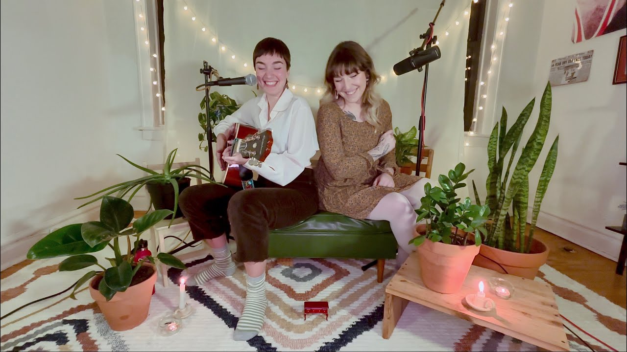 Obejrzyj The Devil Said Jump "River" - Tiny Desk 2024 w YouTube Obejrzyj The Devil Said Jump "River" - Tiny Desk 2024 w YouTube