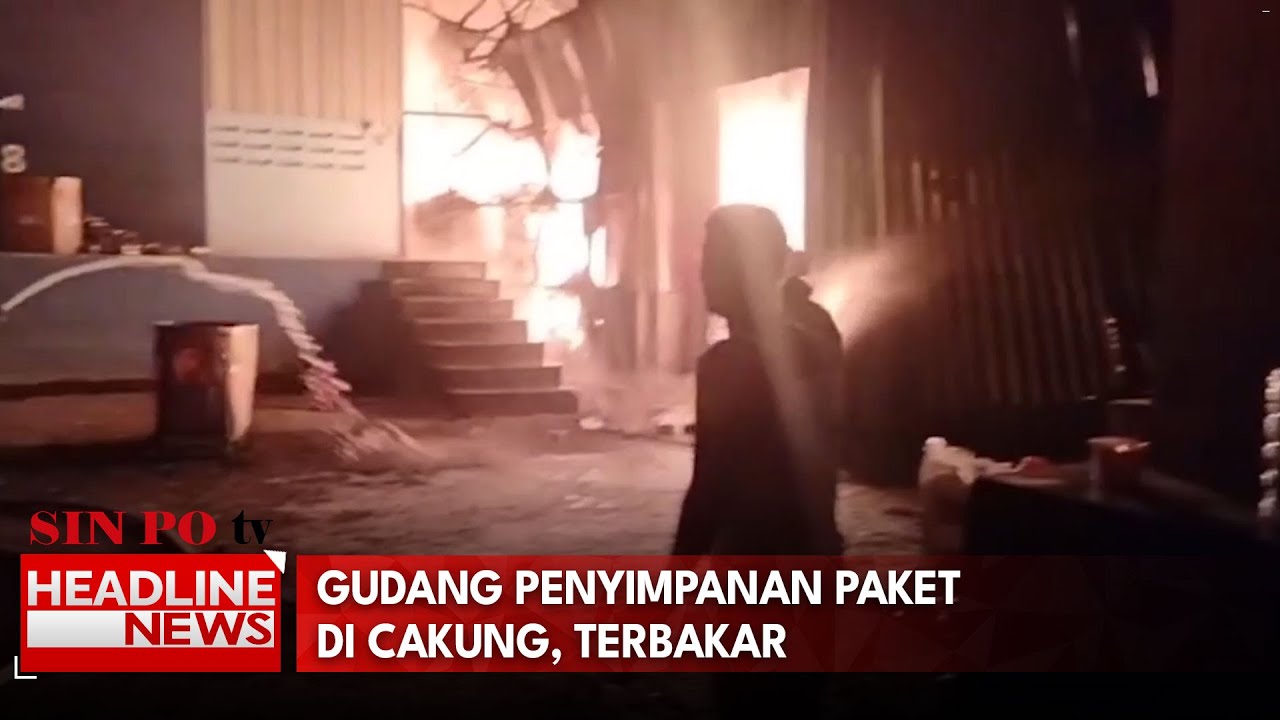 Gudang Penyimpanan Paket di Cakung, Terbakar