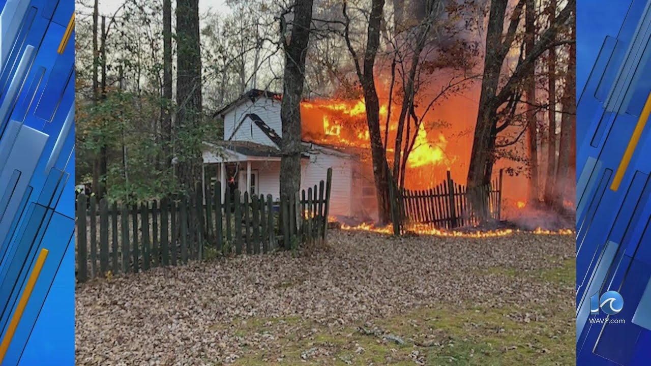 Fire to home on Airport Road in Suffolk - YouTube