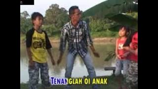 LAGU LAWAK JAMBI - FERA IMOET , MADON & PADLA -  BATEWEK TEWEK - Official Music Video - APH