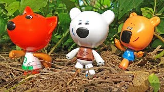 Ми-Ми-Мишки Играют в Догонялки и Плавают / Играем с Игрушками / Детское Видео для Малышей Ми-Ми-Мишки Играют в Догонялки и Плавают / Играем с Игрушками / Детское Видео для Малышей