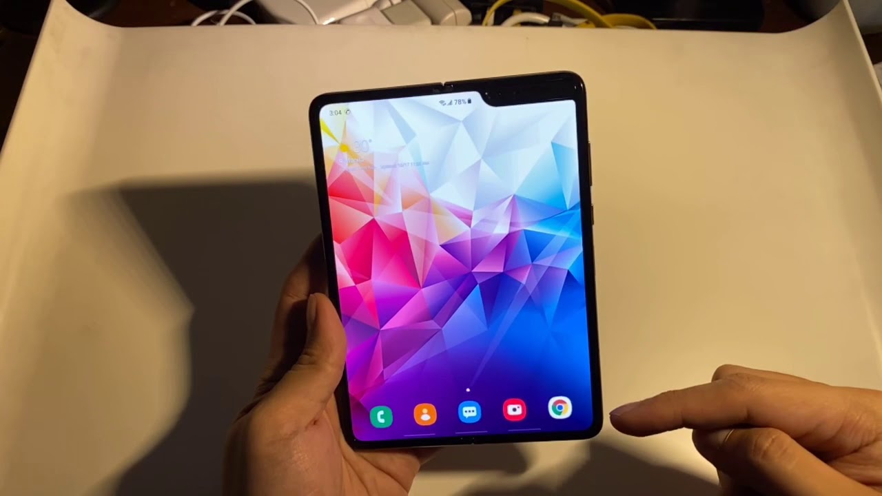 Samsung Galaxy FOLD 5G Cosmos Black unboxing