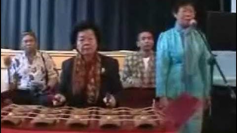 1e editie Pasar Kliling 2005 - optreden Bangun Trisno