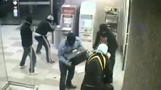 Как ограбить банкомат за 60 секунд