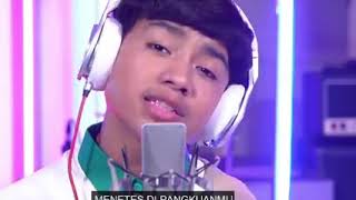 Download Lagu DINDING PEMISAH BETRAN PETTO ONSU SARWENDAH MP3 Download Lagu DINDING PEMISAH BETRAN PETTO ONSU SARWENDAH MP3