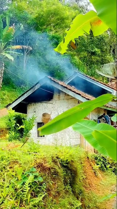 Potret Kehidupan di Kampung Sunda