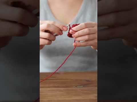 Video: ¿Qué es más difícil de aprender a tejer oa crochet?