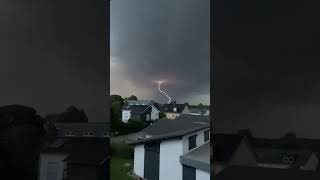 Blitze in Zeitlupe – einfach mega, oder? 🌩  #gewitter #dortmund