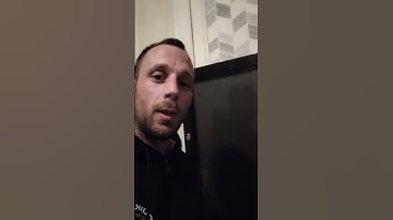 Thumbnail of Télévision en panne, coup de poing magique