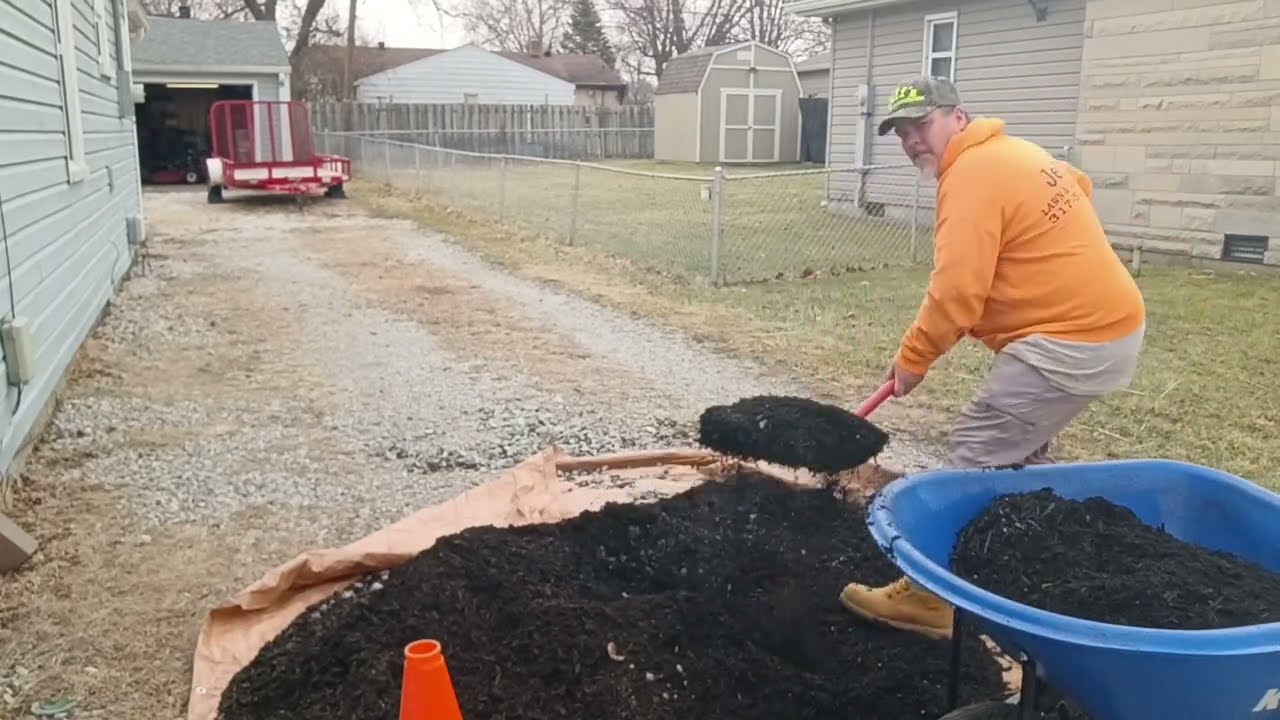 Finishing the mulching at the house (part: 2)