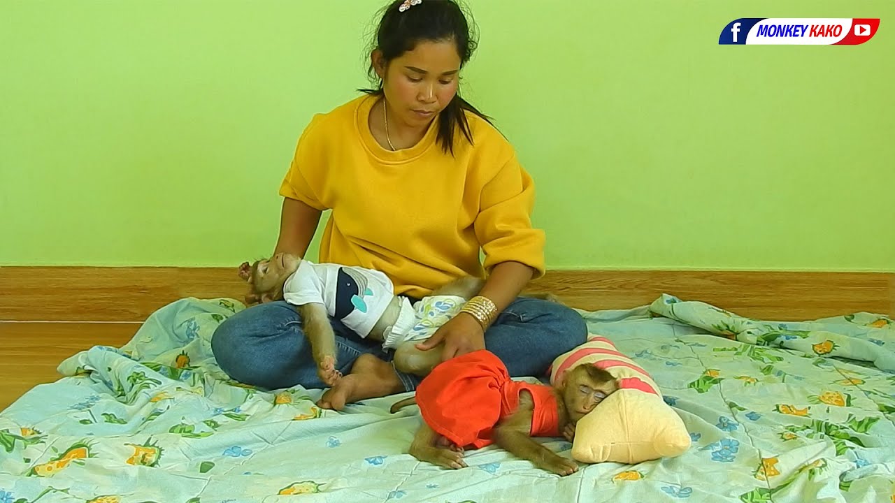 Adorable Kako Sweet Dream On Mom Lap While Baby Luna Lovely Sleeping With Long Pillow