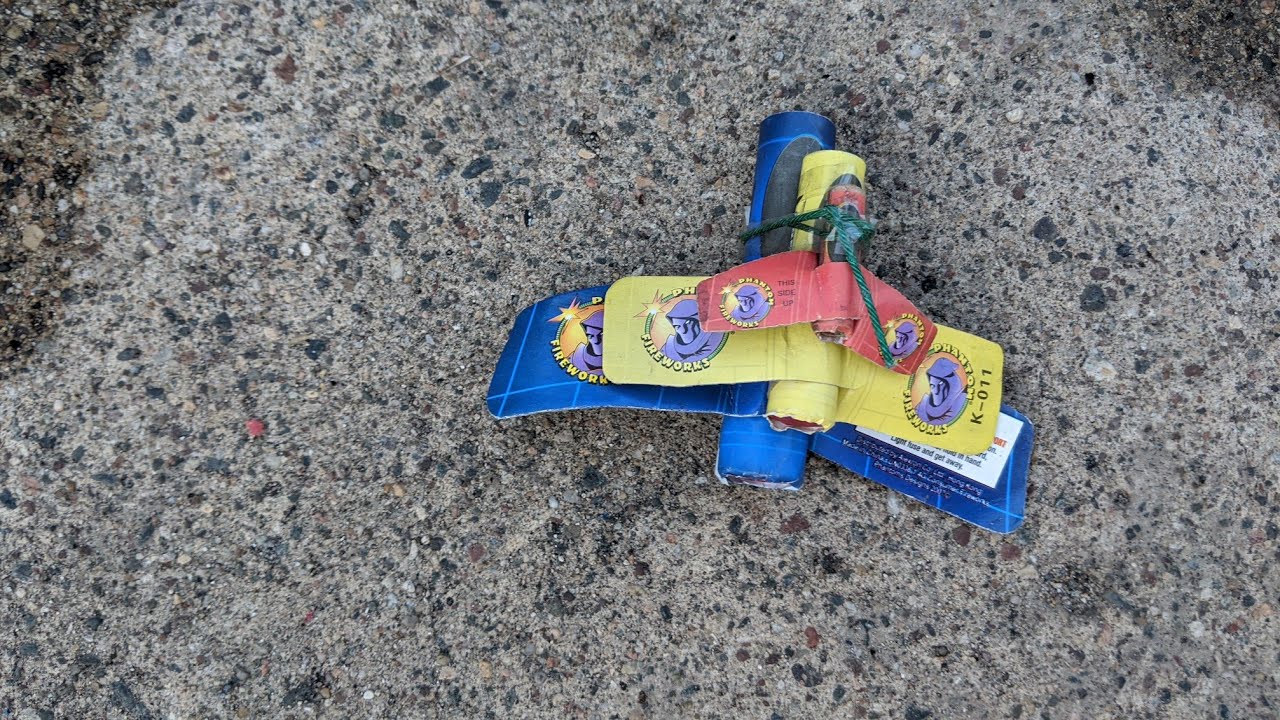 Stack Attack Plane by Phantom Fireworks (5-6 years old!)