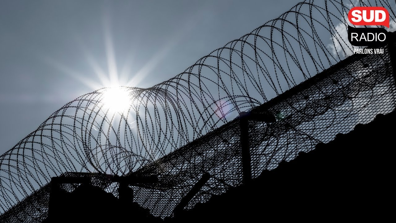 Les "cent plus gros narcotrafiquants" détenus vont être isolés dans "une prison de haute sécurité"