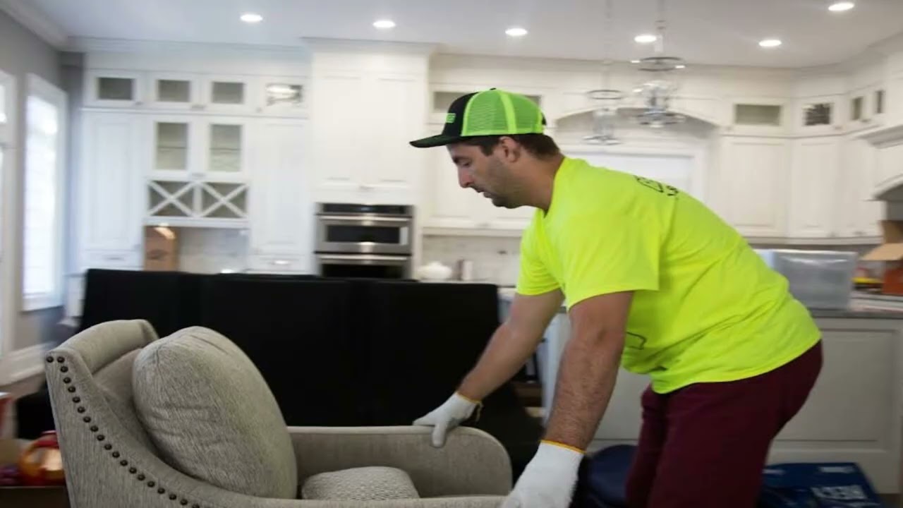 ⁣Get Movers | Stress-Free Moving Company in Burnaby, BC