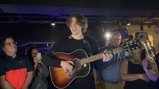 Download Lagu Dean Lewis - Don’t Hold Me Live MP3