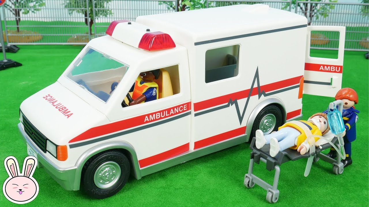 playmobil ambulance car