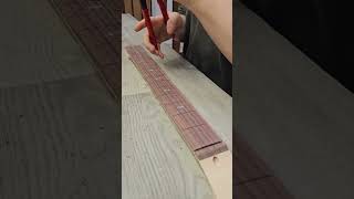 Fret De-Tang #BushdogGuitars #production #fretwork #fretting #fret #guitarwork #detang #frettang