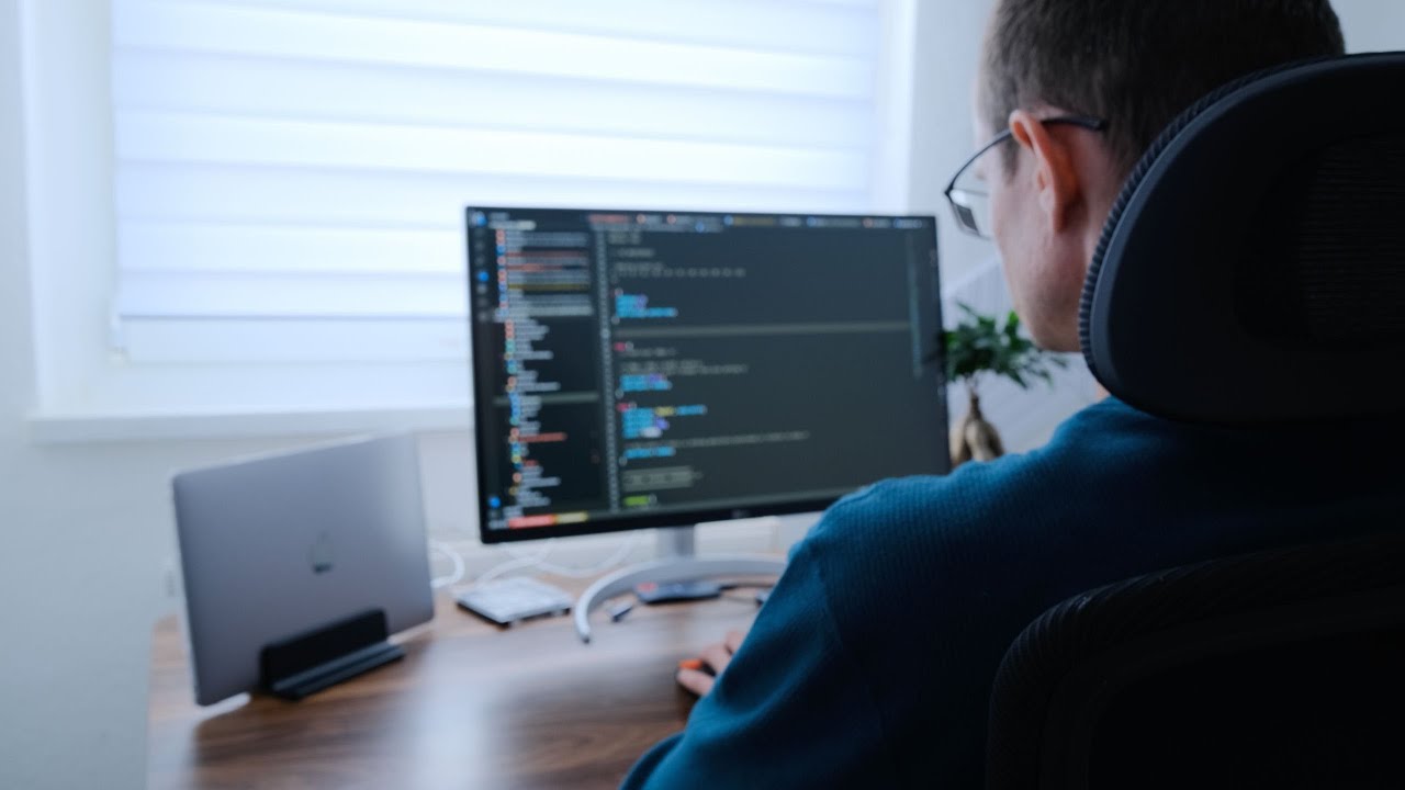 How to ACTUALLY Get an Entry Level Programming Job π - YouTube