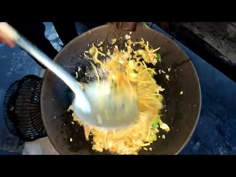 HANYA ADA DI JOGJA !!!! NASI CAMPUR BAKMIE JADILAH MAGELANGAN | YOGYAKARTA STREET FOOD #BikinNgiler. 