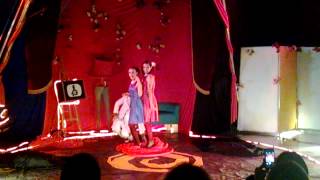 Cabaret Valentin Teatro Bar Espetáculo Mágica Troca De Roupa 2013