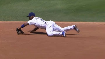 LAA@LAD: Rollins makes a nice diving stop in the 2nd