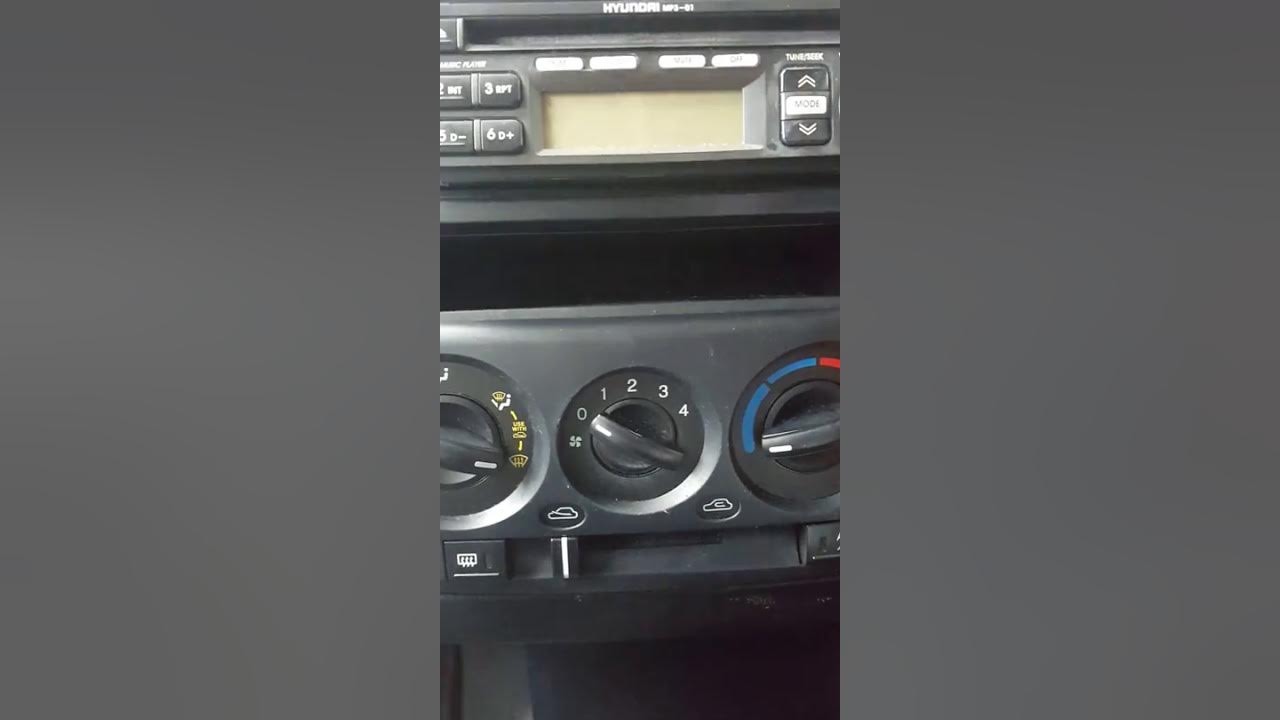 Hyundai Getz 2005 fixing radio after battery change using nail file and