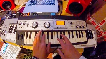 Making a beat with Korg Microkorg XL